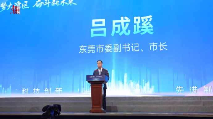 让科技“燃”起来！全国青年科技工作者的盛会与创新时代